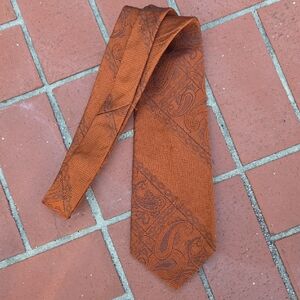 Vintage 1970s Towncraft Max WIDE Rust Paisley Tie
